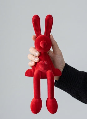 红色灯芯绒长腿兔子治愈包挂摆件