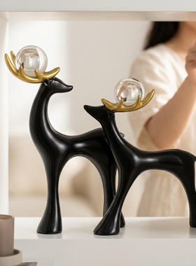 现代简约黑色树脂鹿摆件