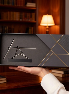 金属三脚架桌面创意装饰摆件