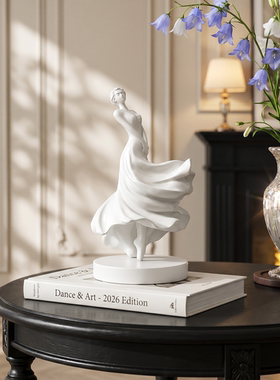 现代简约轻奢艺术人物摆件