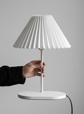 白色褶皱台灯罩百搭装饰摆件
