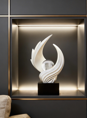 现代简约风高档艺术摆件