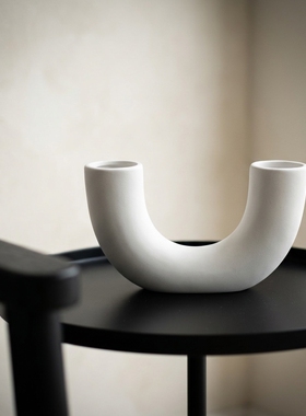 现代简约U型陶瓷花瓶白色摆件