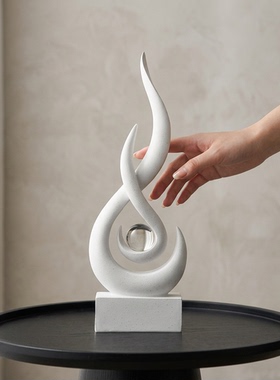 现代简约抽象树脂摆件