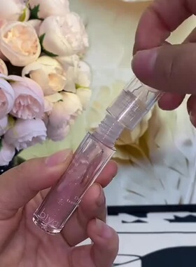 比雅心动甜免折光唇油水感轻盈清爽满分淡化唇纹透明唇彩水光轻薄