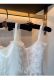 ຊັ້ນເທິງຂອງ lace ແລະ satin suspender ຫລາກຫລາຍຂອງແມ່ຍິງ