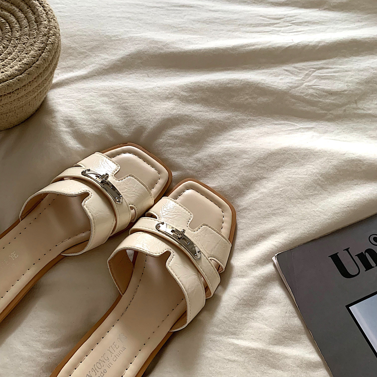 金屿鹿气质老钱风~ins法式复古凉拖鞋女夏外穿网红度假海边一字拖,淘宝优惠券,粉丝福利购,淘宝优惠卷