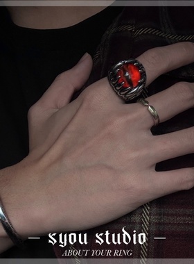 Syou獠牙红眼朋克钛钢戒指