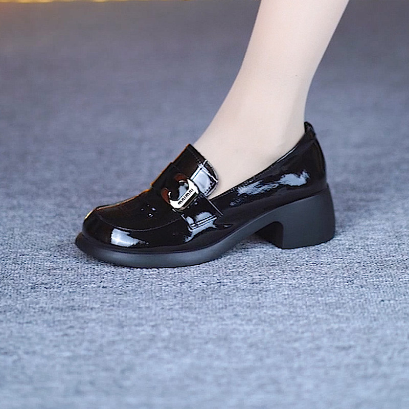 真皮粗跟单鞋女春季新款纯牛皮一体跟漆皮压花软底软面深口单鞋,淘宝优惠券,粉丝福利购,淘宝优惠卷