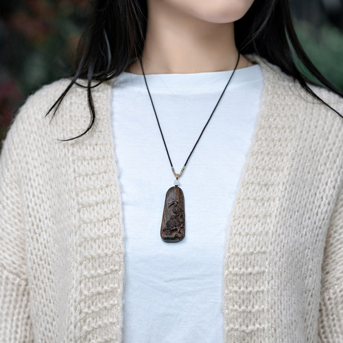 印尼达拉干沉香雕刻松鹤常青吊坠沉水民族风古典文玩木质挂件挂坠 - 图1