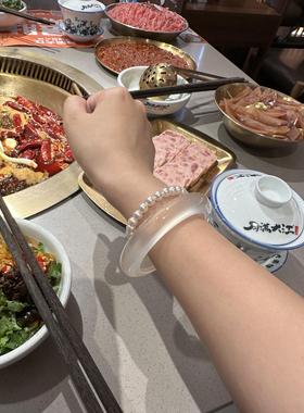 天然冰种白月光荔枝冻白玛瑙手镯年轻少女白玉髓镯子高透加宽轮胎