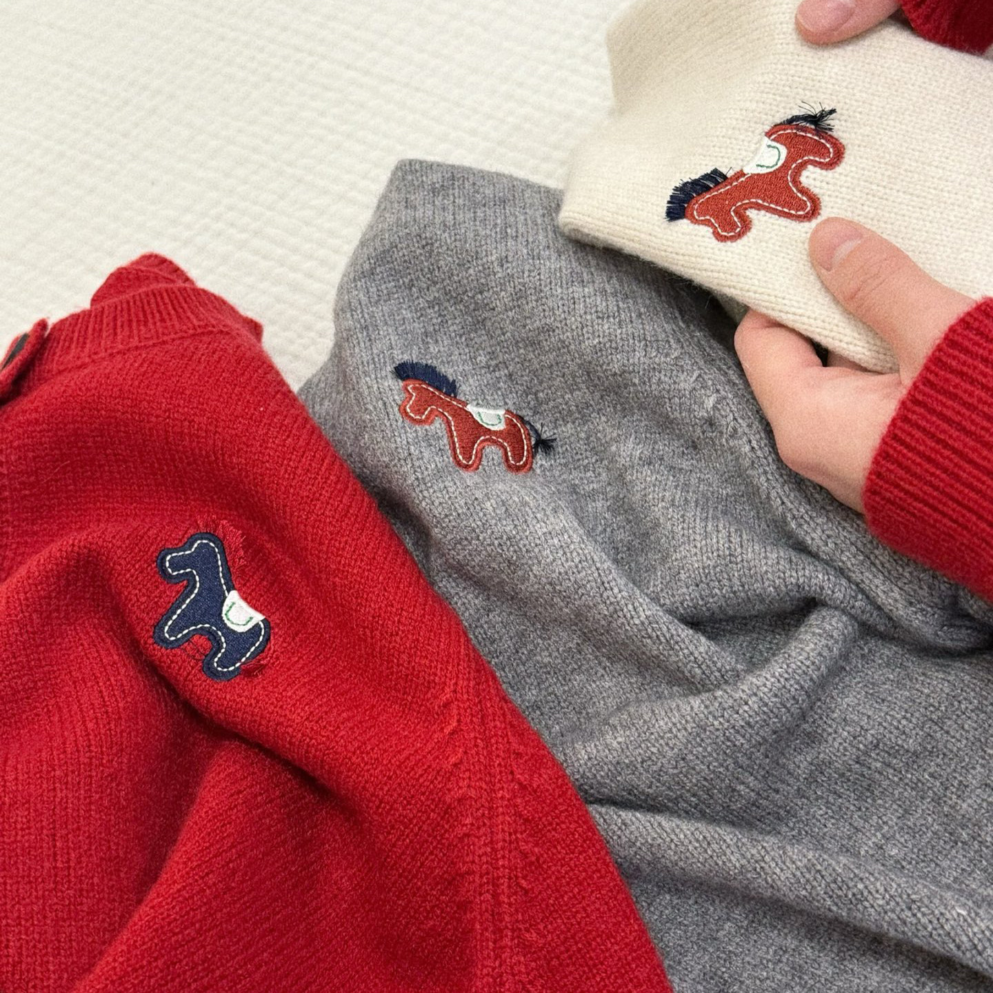 G+童装男女童红色毛衣外套2025冬季中大童新年款儿童针织衫529501,淘宝优惠券,粉丝福利购,淘宝优惠卷