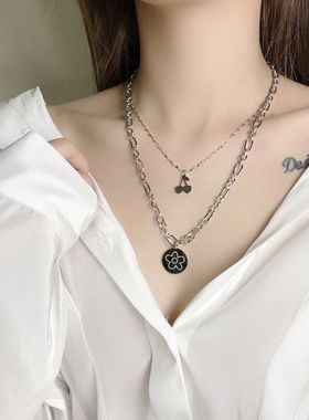 圆牌花朵樱桃项链女嘻哈锁骨链