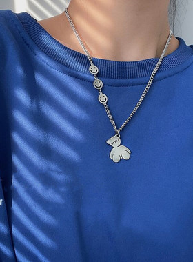 小熊字母吊坠项链嘻哈笑脸毛衣链