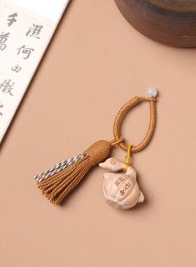 榉木雕刻招财猫可爱猫钥匙扣挂件包挂流苏钥匙扣文玩可爱卡通吊坠