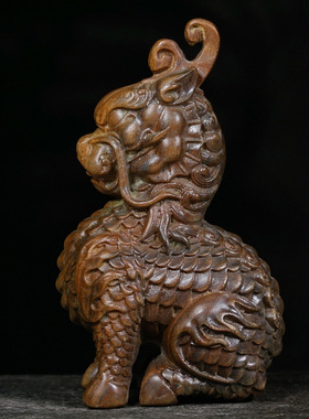 绿檀木雕刻麒麟独角兽手把件摆件传统工艺品家居装饰文玩收藏摆饰