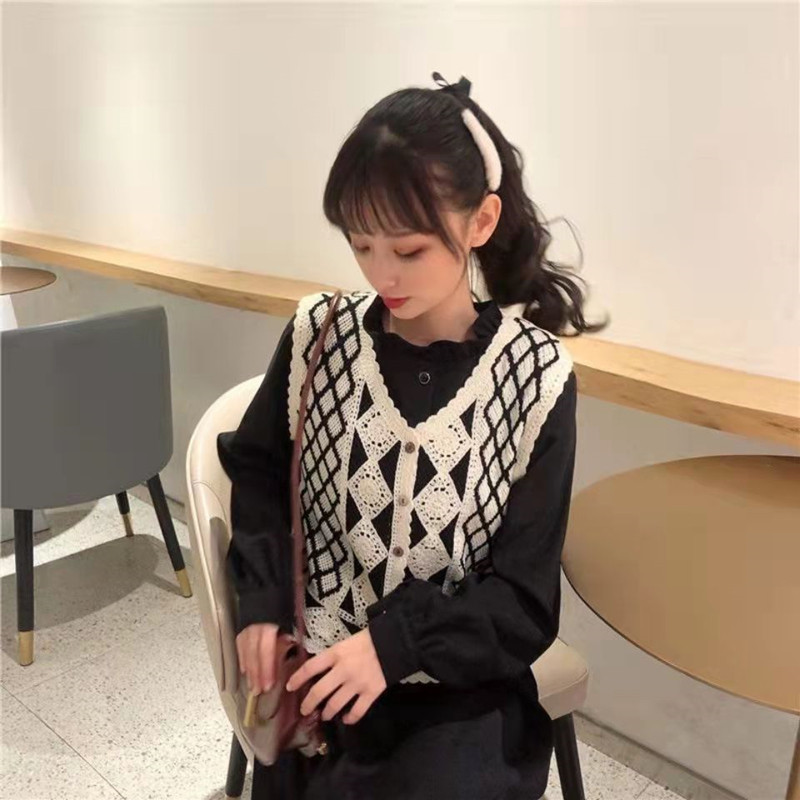 2022早春新款针织马甲女文艺复古百搭开衫小外套短款宽松外搭背心