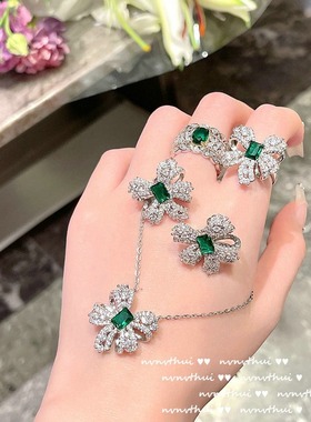 璀璨孔雀绿宝石戒指 镀18K金蝶舞花香蝴蝶结彩色锆石闪钻戒指