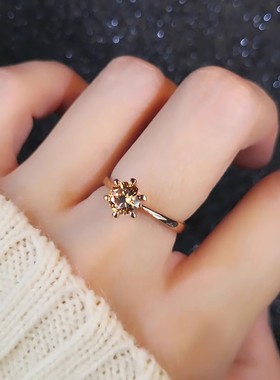 简约六爪2克拉香槟色黄钻戒指