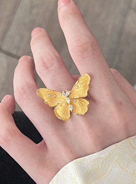 仿黄金超仙扑棱蛾子蝴蝶戒指