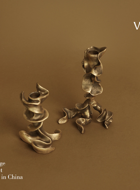 梵其侘寂风金色合金烛台摆件