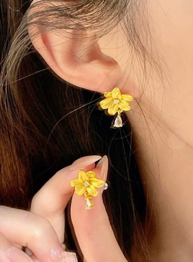 金色饰品 拉丝百合花水滴流苏耳环轻奢高级感小众气质耳钉耳饰