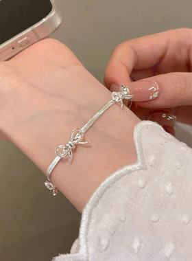 蝴蝶结蛇骨手链女韩系简约通勤新款百搭送闺蜜轻奢设计手环手饰