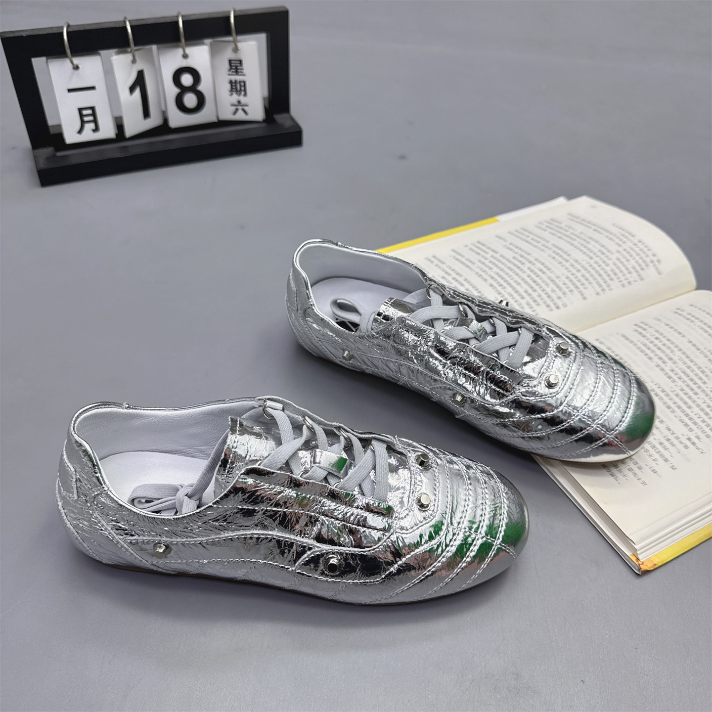 头层牛皮~软底铆钉德训鞋女鞋2026春款圆头百搭华夫鞋休闲小白鞋,淘宝优惠券,粉丝福利购,淘宝优惠卷