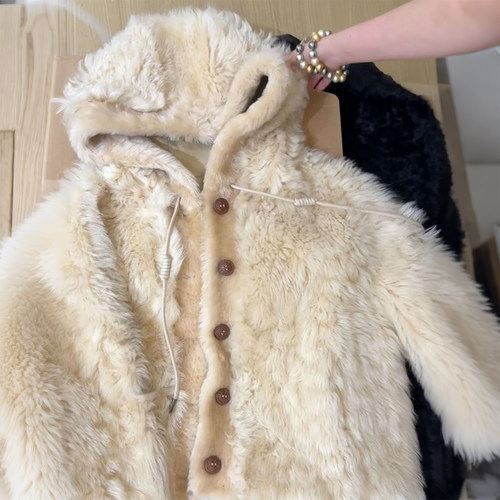 特大码女装胖mm可爱风毛绒连帽棉服外套女加绒加厚保暖单排扣棉衣 - 图2