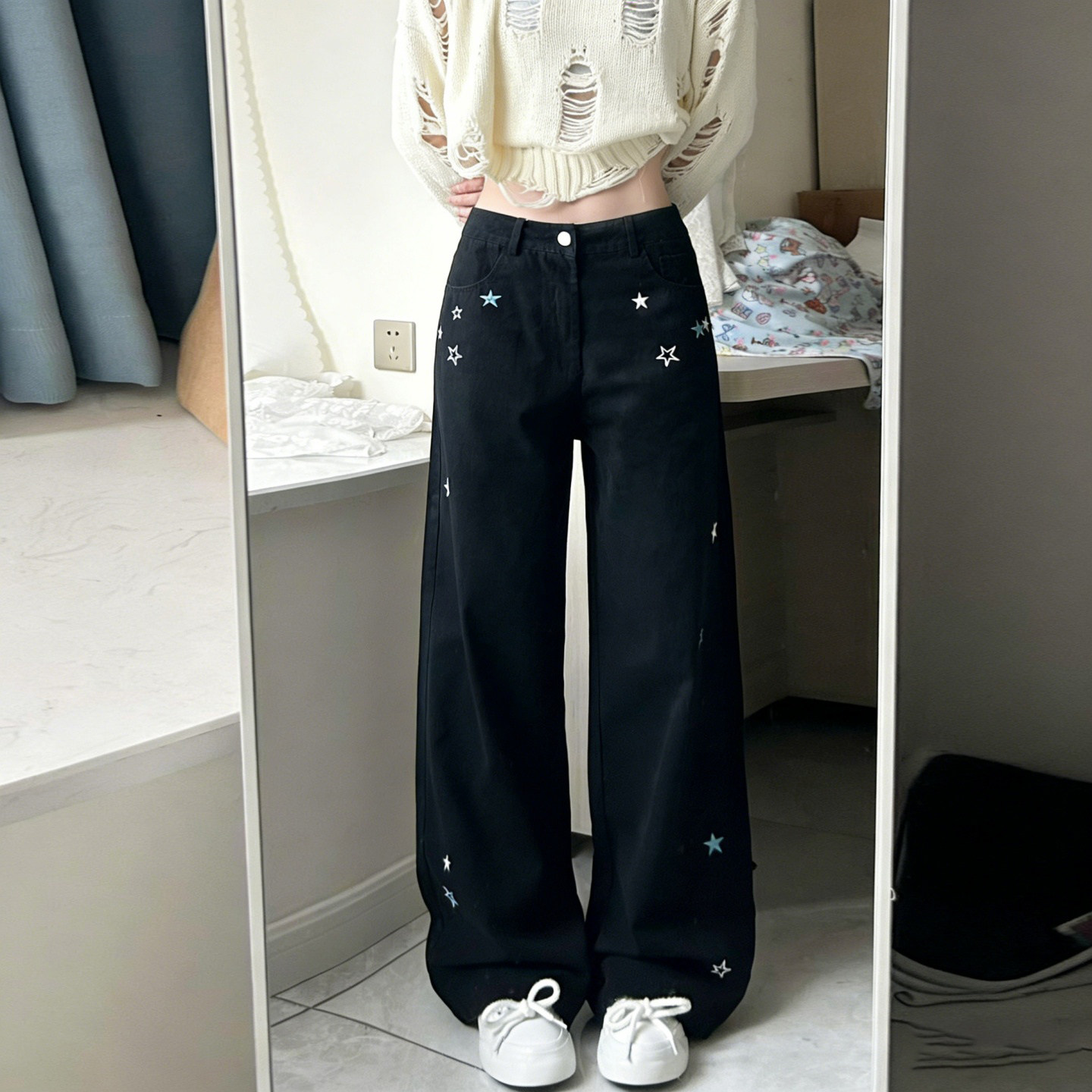 特大码女装胖mm黑色星星刺绣阔腿牛仔裤女高腰显瘦设计感直筒裤子,淘宝优惠券,粉丝福利购,淘宝优惠卷
