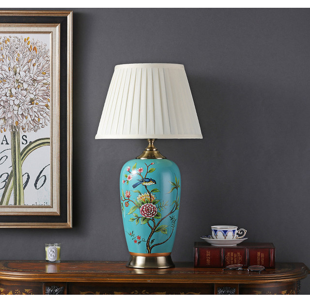 Ceramic study room living room European style retro decorative table lamp