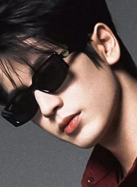 方形黑色帅气墨镜韩版时尚简约男