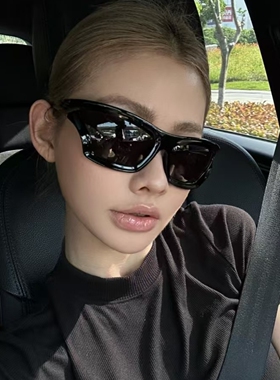 韩系网红黑色猫眼异形曲面墨镜女