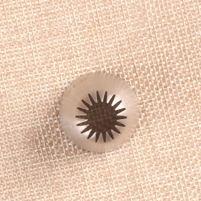 D66 E18号18齿星形蛋白糖奶油烘焙diy蛋糕工具曲奇贝壳裱花嘴 麦芙厨房 淘优券