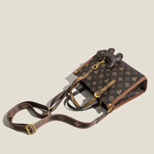 Вместительная и большая сумка на одно плечо, изысканный стиль, в западном стиле