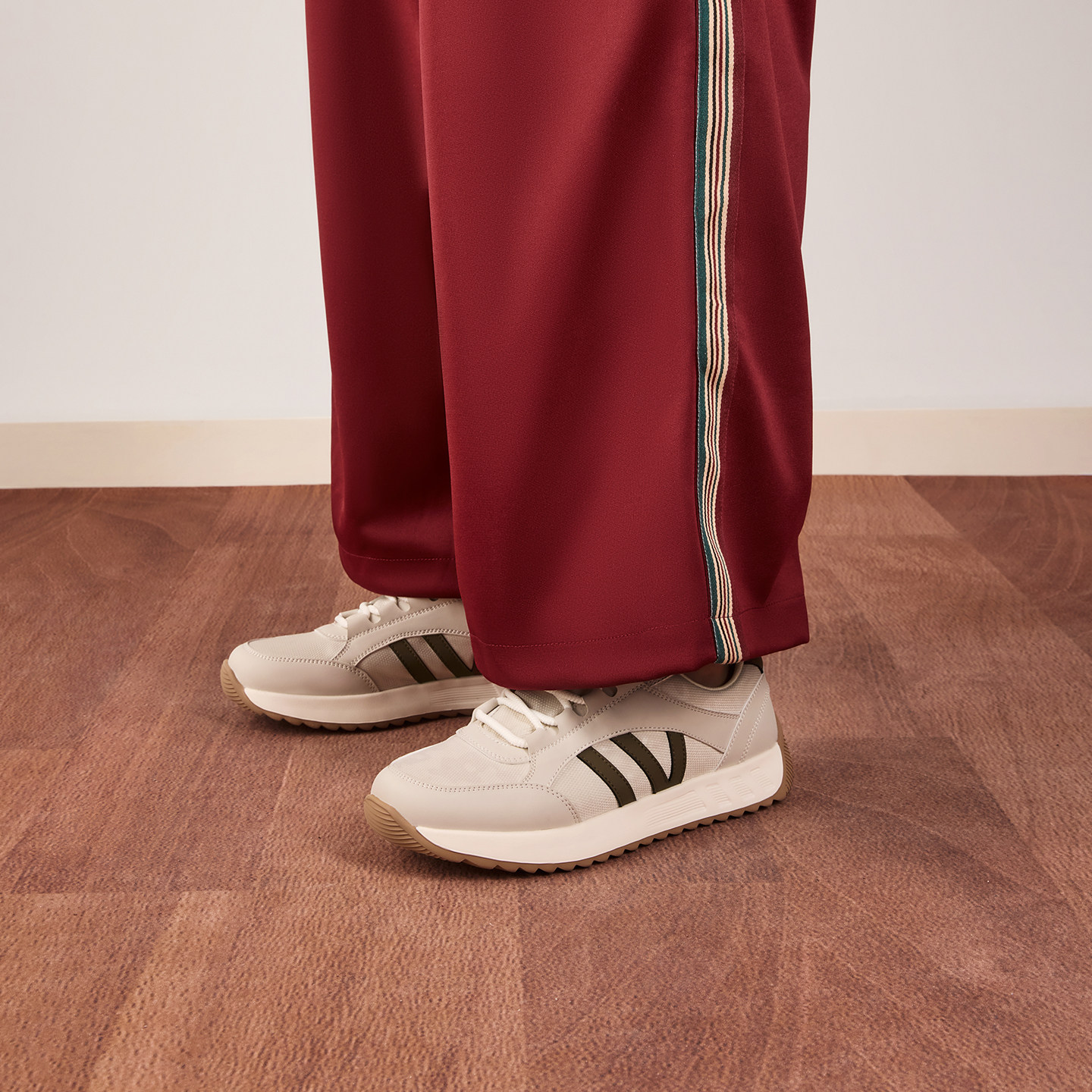 奥康 男鞋2025秋季新款舒适百搭休闲复古时尚运动鞋,淘宝优惠券,粉丝福利购,淘宝优惠卷