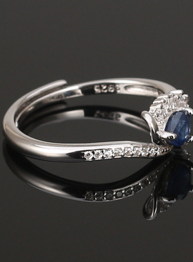 中青女性纯银戒指气质蓝宝石