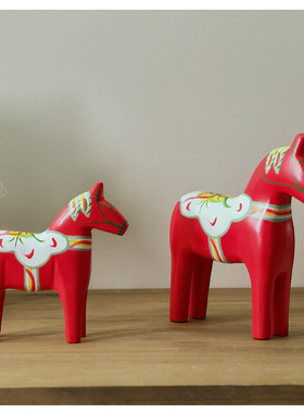 2026马年生肖马摆件红马木马工艺