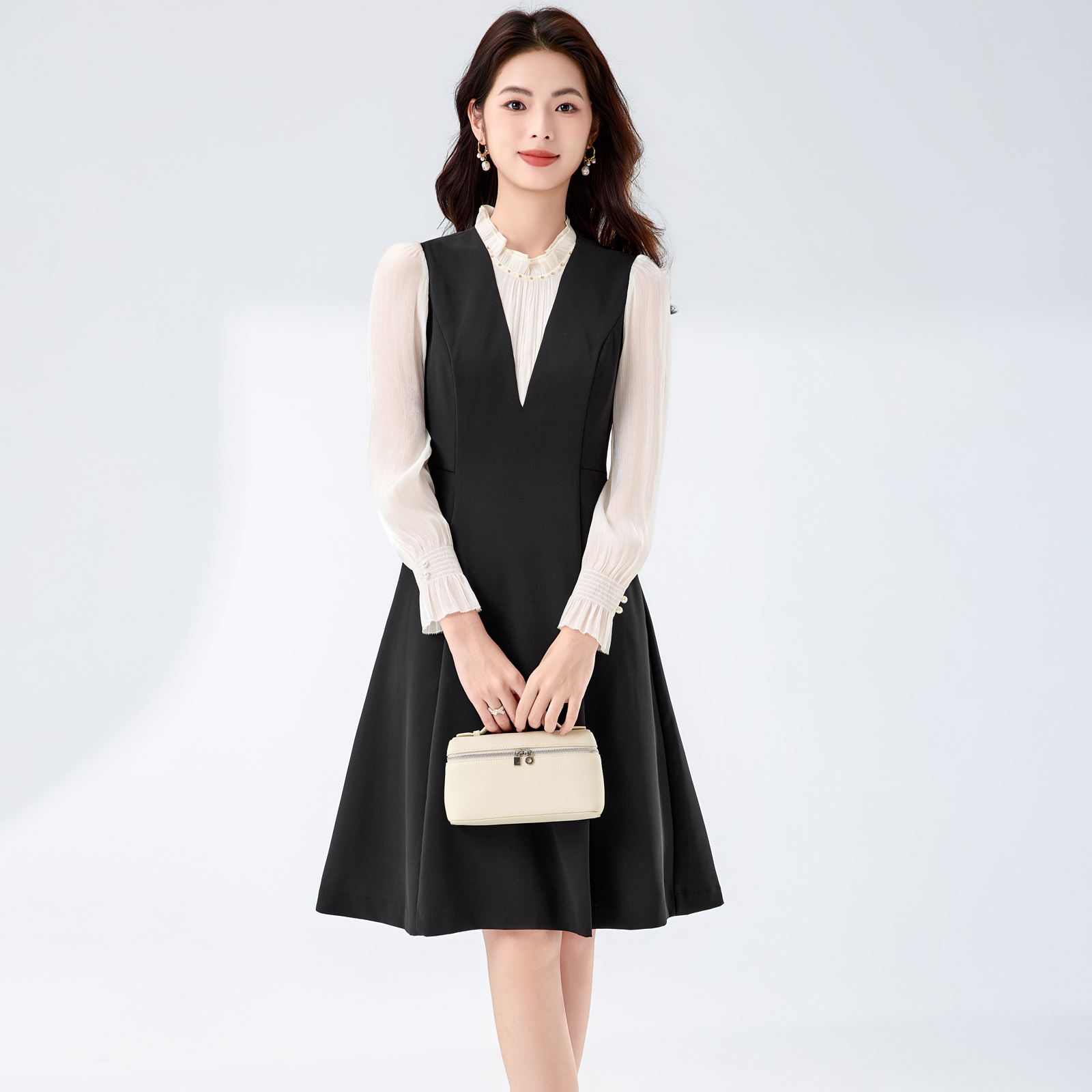 假两件连衣裙女25春秋气场立领裙子职业正式场合精致高级感A字裙 - 图3