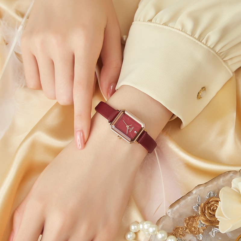 聚利时女轻奢小众简约气质感小方表 julius聚利时盈硕日韩腕表