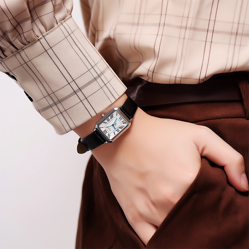 聚利时复古气质女士小众轻奢小方表 julius聚利时盈硕日韩腕表