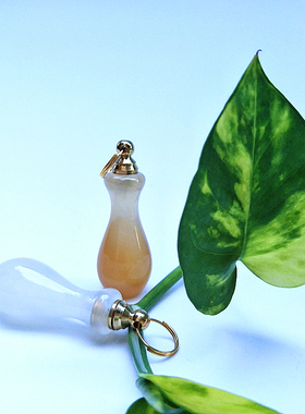 宝树轩情侣玛瑙胸挂瓶饰品手工艺