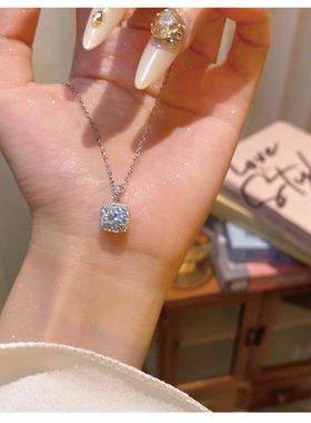 韩系爆款超闪锆石项链女轻奢小众百搭气质简约方锆钛钢锁骨链颈链