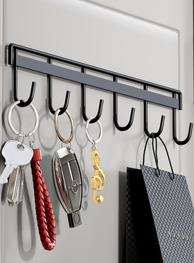 门口入户放钥匙的置物架挂门上