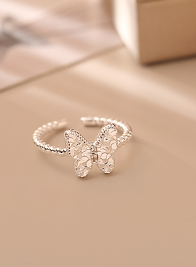 创意设计碎碎冰蝴蝶开口戒指高级感时尚精致闪亮法式小众活口戒子