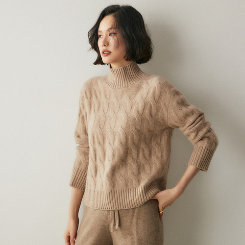 软糯大麻花半高领山羊绒衫女厚款针织打底套头毛衣宽松慵懒风 - 图0