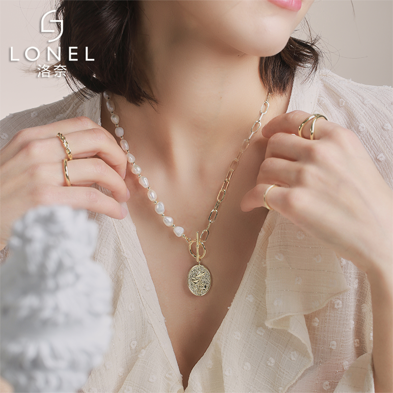 2022年新款女轻奢小众设计感锁骨链 lonel洛奈项链