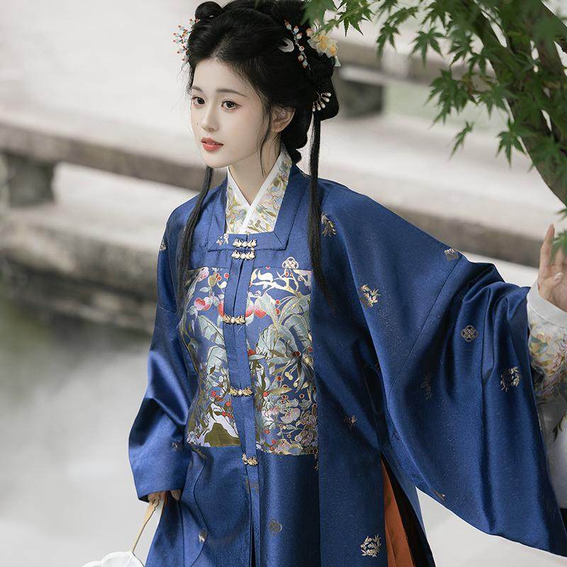 卿如故原创汉服明制方领半袖长补袄暗金面料仿妆花补子马面裙套装,淘宝优惠券,粉丝福利购,淘宝优惠卷