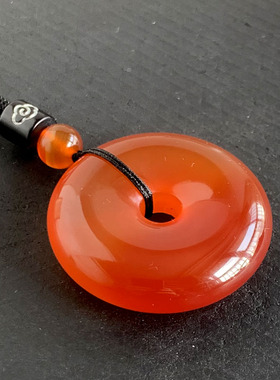天然巴西红玛瑙平安扣吊坠实物