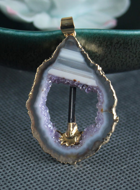 原石玛瑙水晶切片镶嵌黑碧玺吊坠